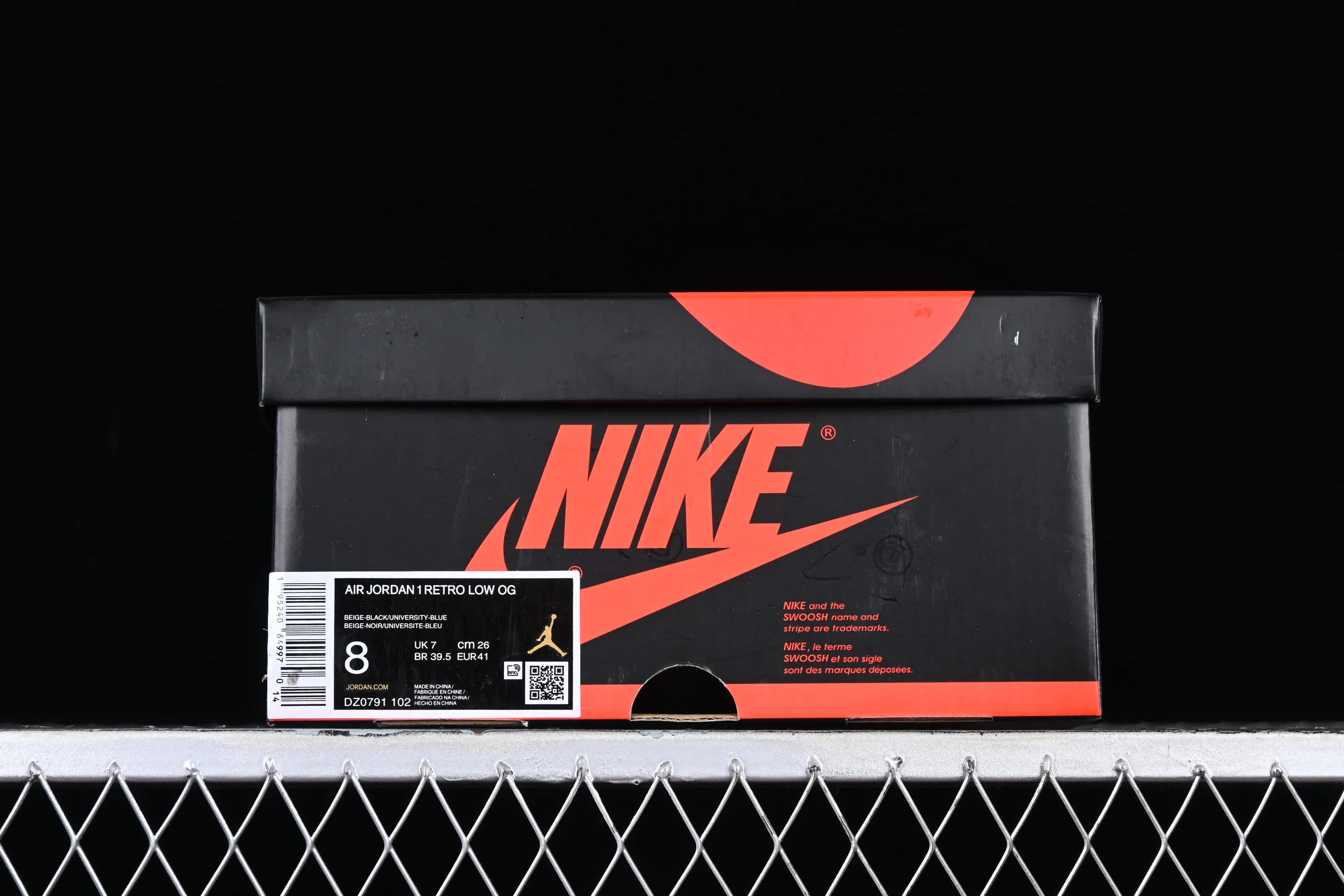 All categories Air Jordan Jordan series basketball shoes Air Jordan 1 Low Z version Air Jordan 1 Low AJ1 Joe 1 black and white blue burst pattern low-top cultural basketball shoes DZ0791-102